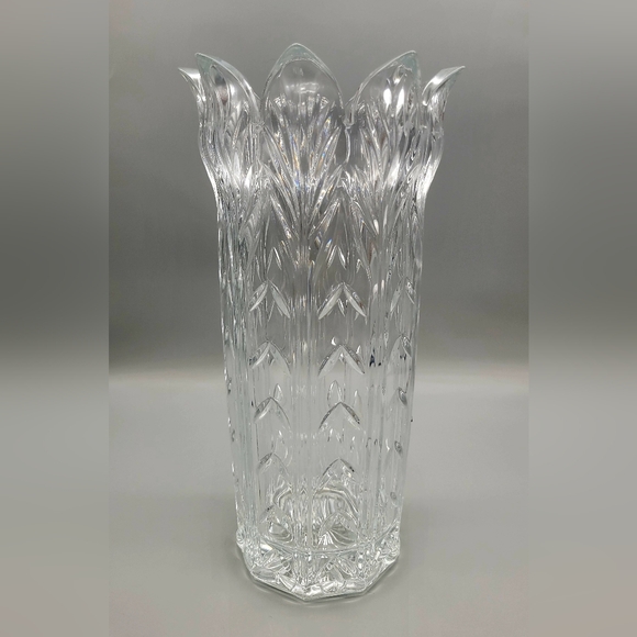 Elegant Art Nouveau Style Fifth Avenue Crystal Portico Leaded Cut Vine Vase - Picture 5 of 8